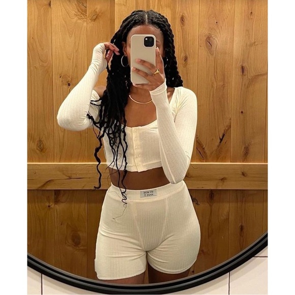 NWT My Mum Made It Scoop Neck Baby Crop and Biker Baby Short SET in Vanilla - Picture 2 of 9